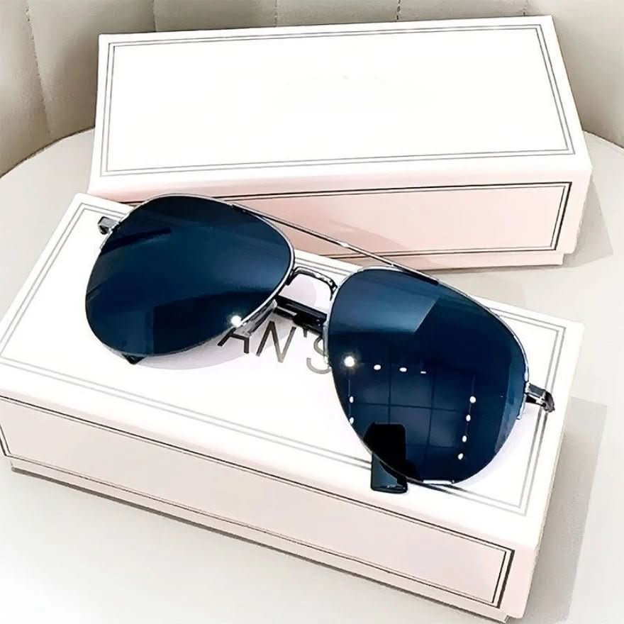 Pilot sunglasses for men with gradient and UV400 protection