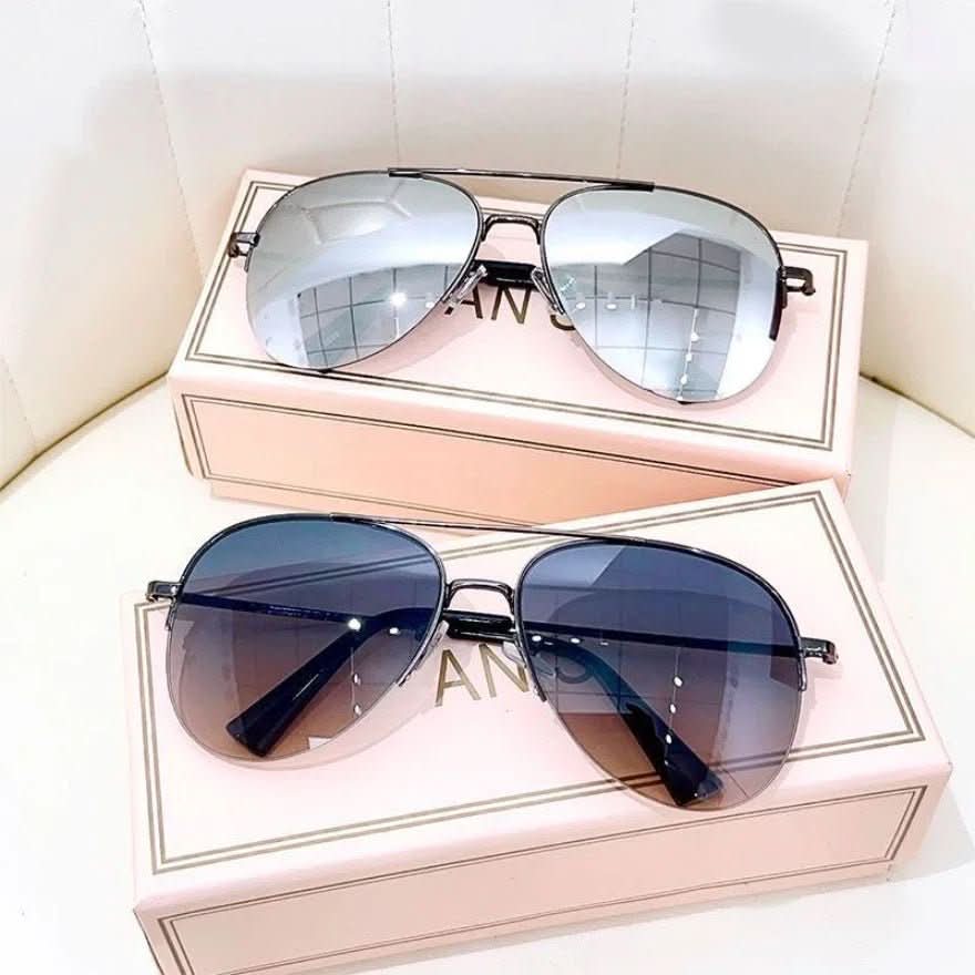 Pilot sunglasses for men with gradient and UV400 protection