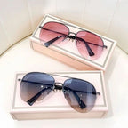 Pilot sunglasses for men with gradient and UV400 protection