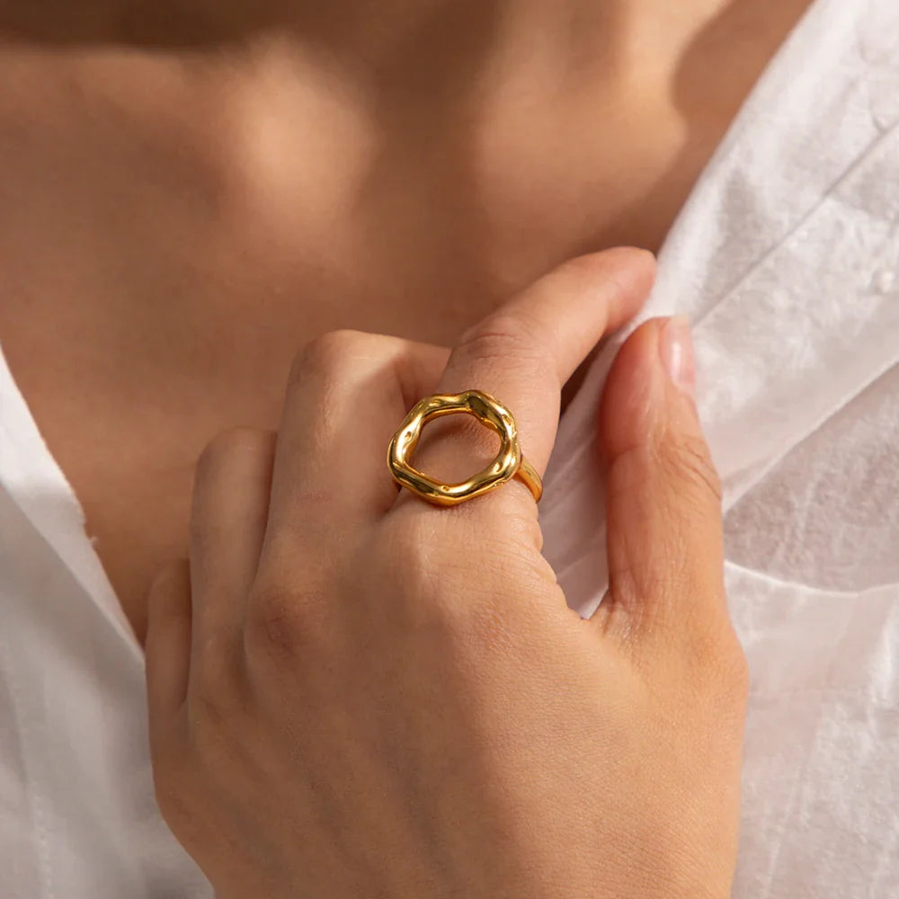 18k Melted Flower Open Ring