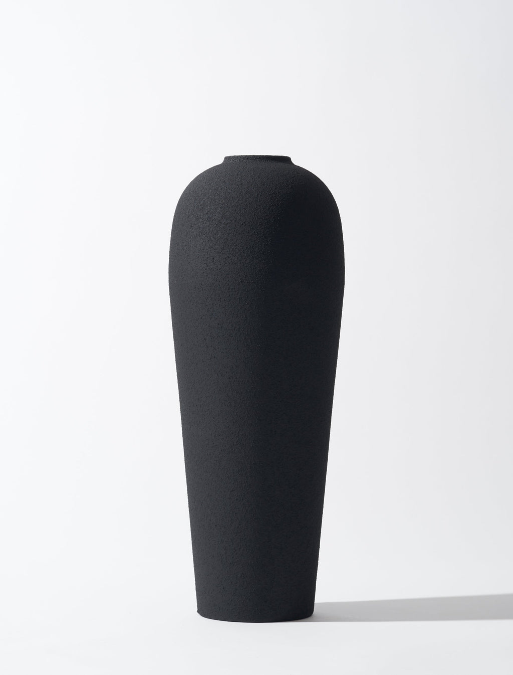Lola Vase - Structured Black