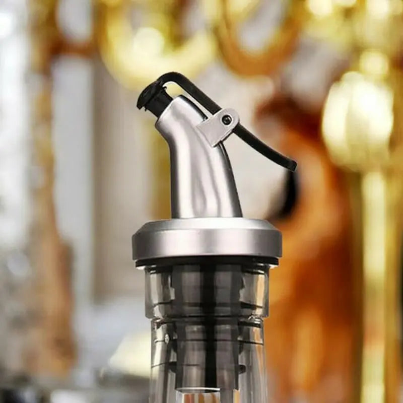Spout for spice bottles – Leak-proof & food safe