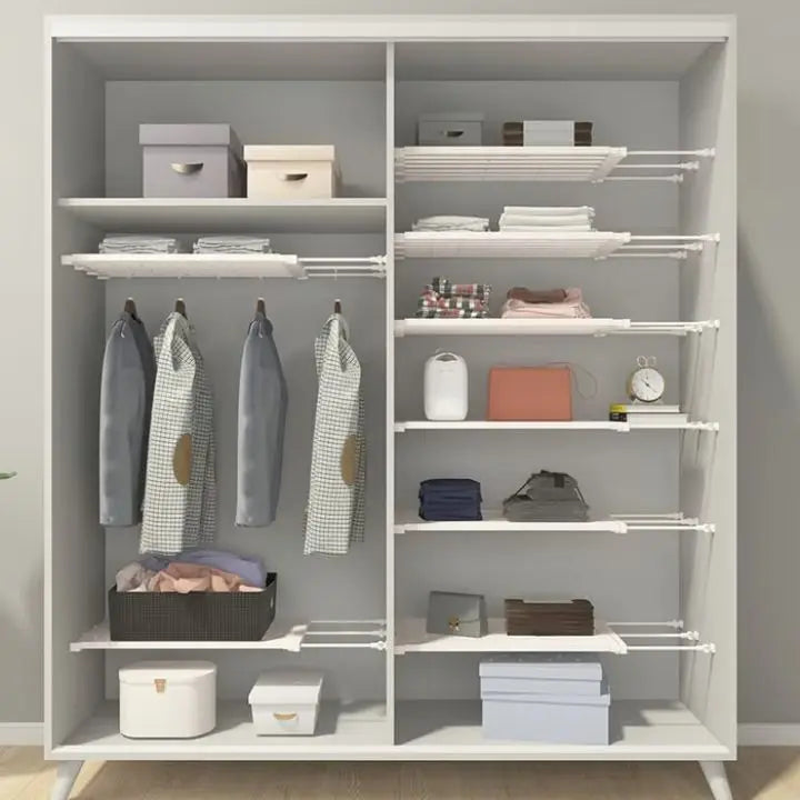 Extendable shelf board for flexible storage