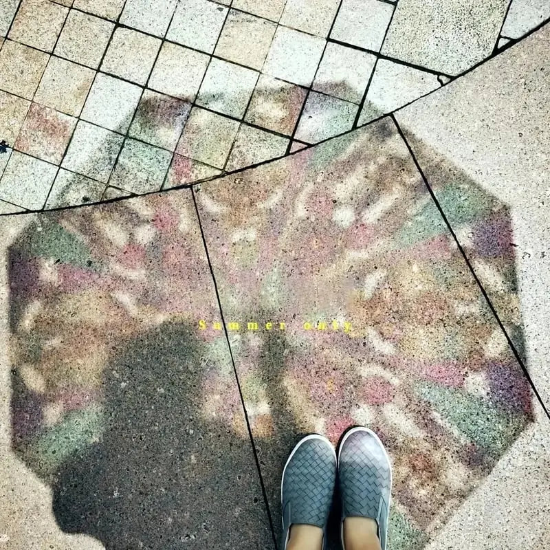 Automatic Umbrella – Vintage Design with Stained Glass and Wind PRedection