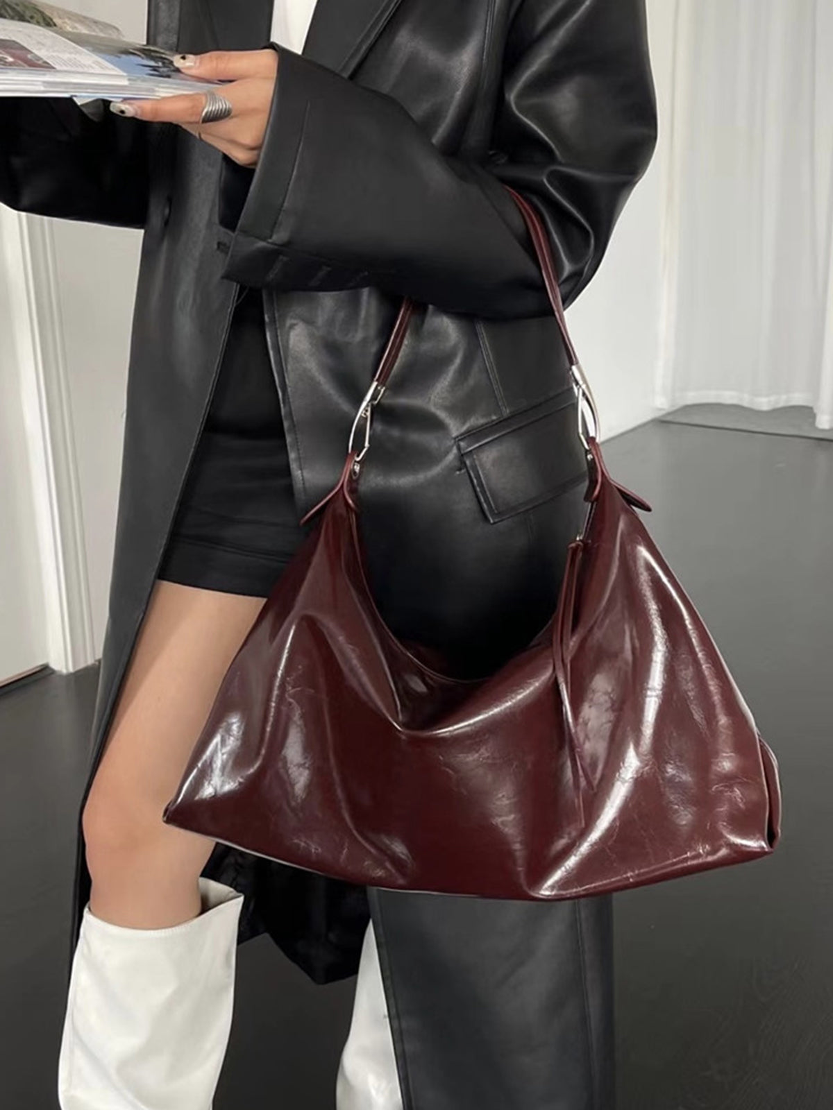 Ladies Hobo Bag Black One Size Polyurethane