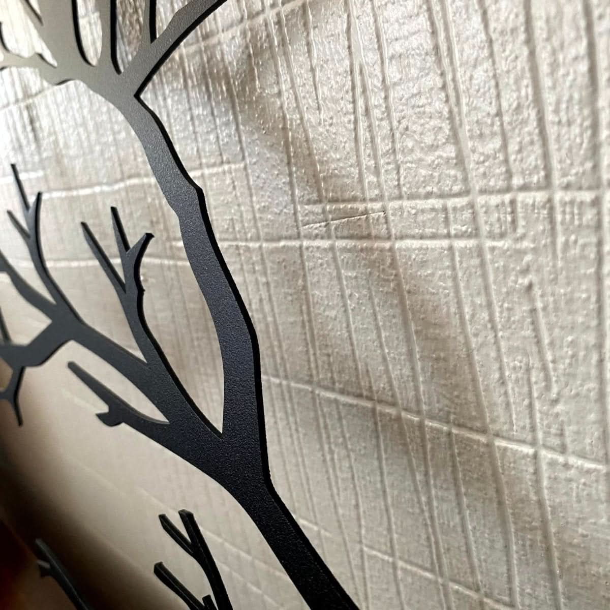 Metal wall decoration with birds for elegant living