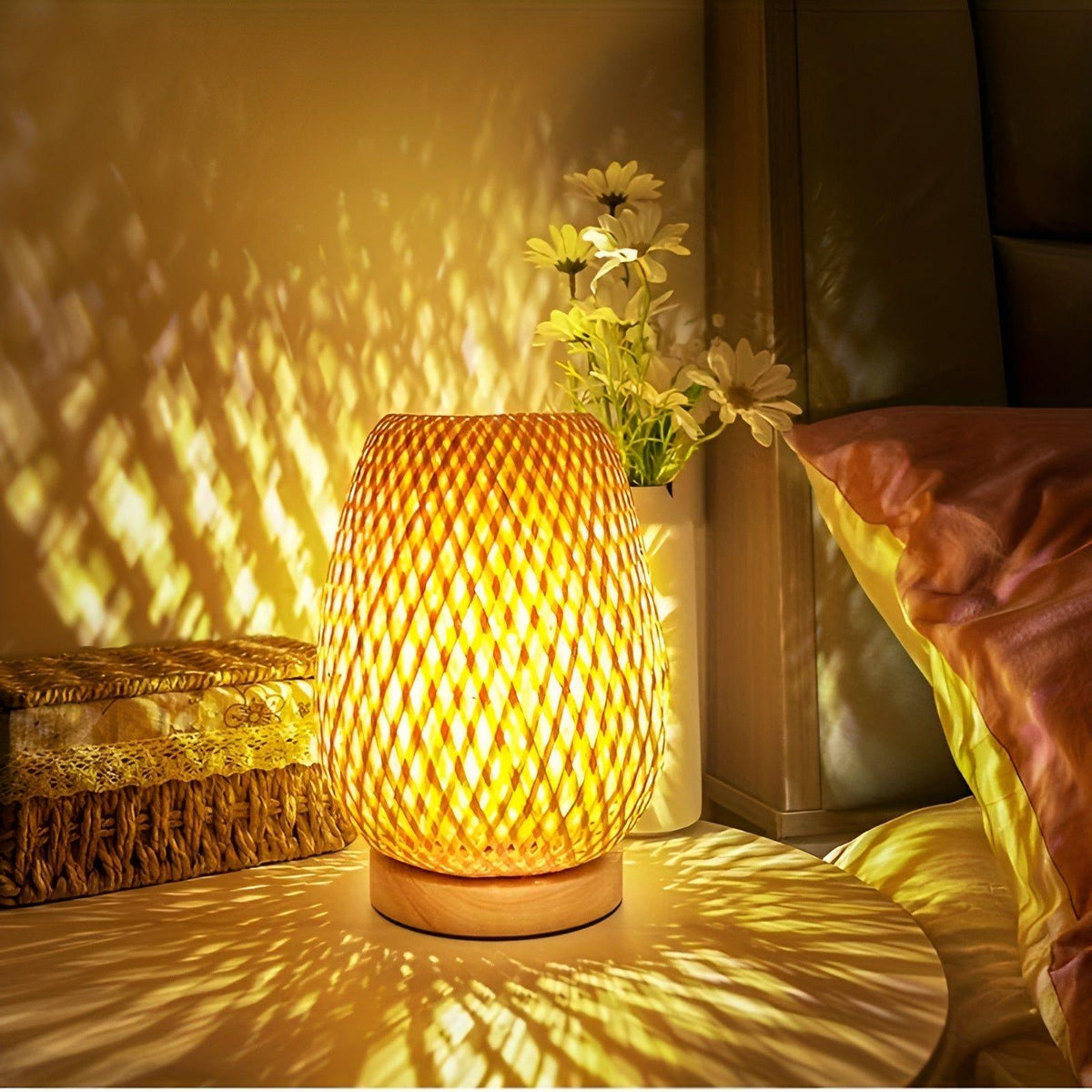 Aura Lamp - Bamboo USB-powered Table Lamp for the Bedroom