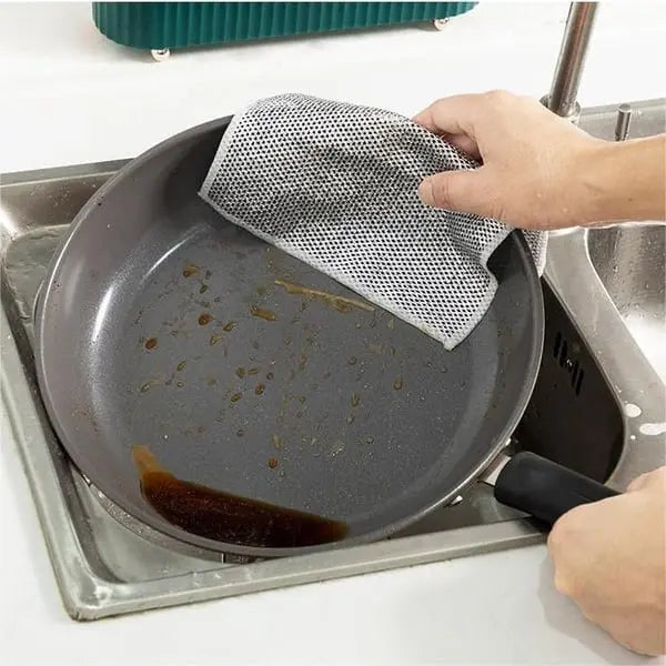 Double-sided stainless steel sponge for heavy-duty use