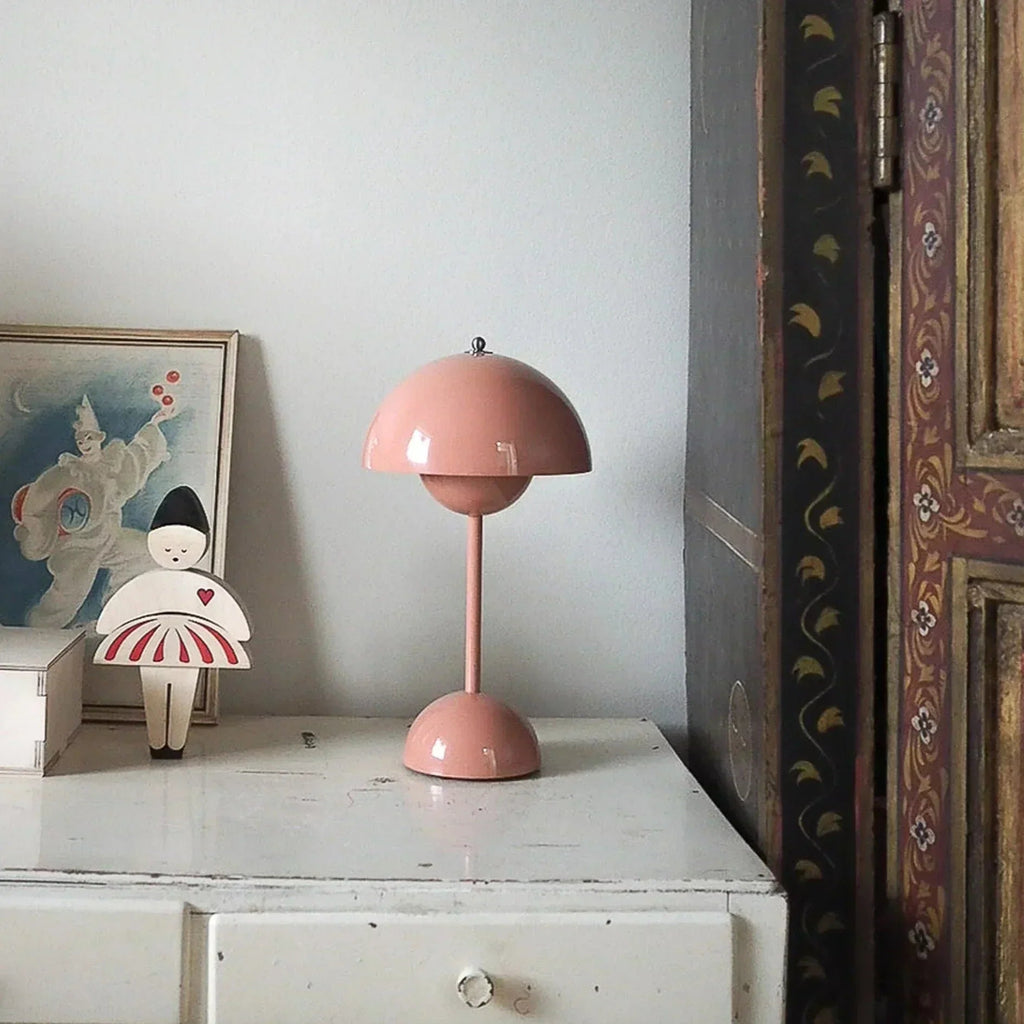AuroraGlo Table Lamp – Wireless LED Light