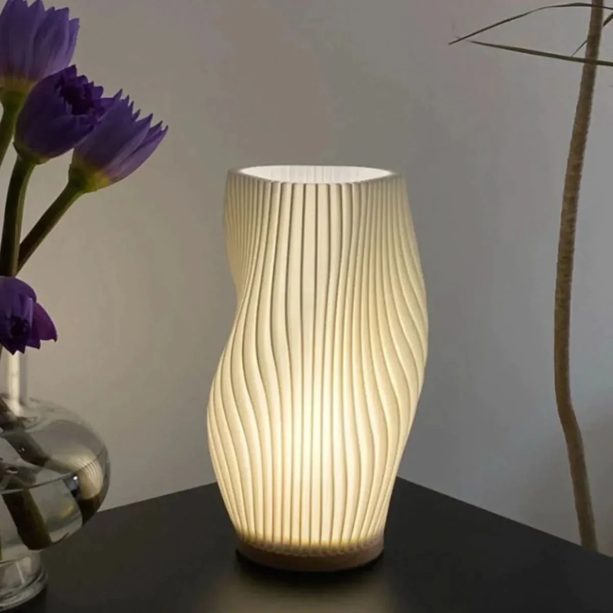 Wavecrest Lamp – Sleek USB-Powered Dimmable Table Lamp