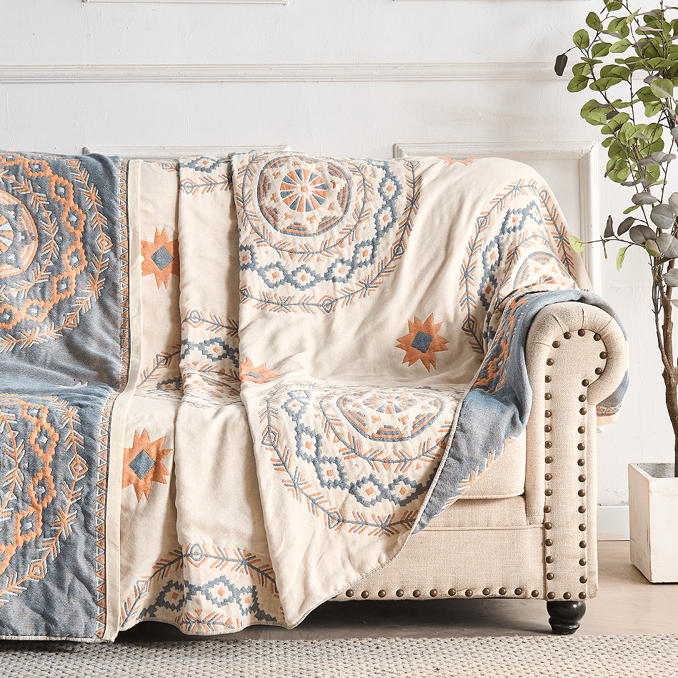 Cotton blanket with mandala pattern for indoors & outdoors