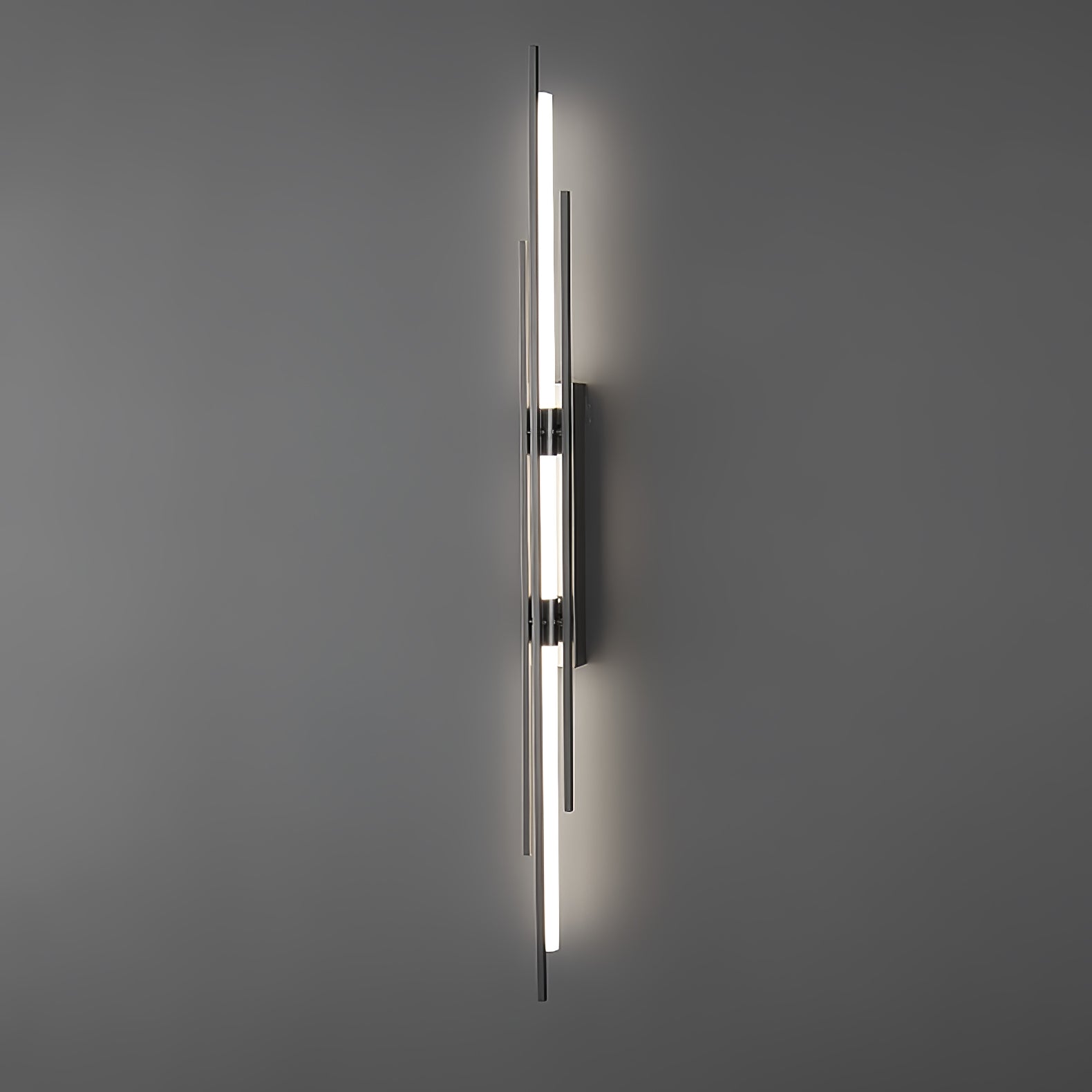 LuxeAura – Opulent Gold Wall Light for Elegant Spaces