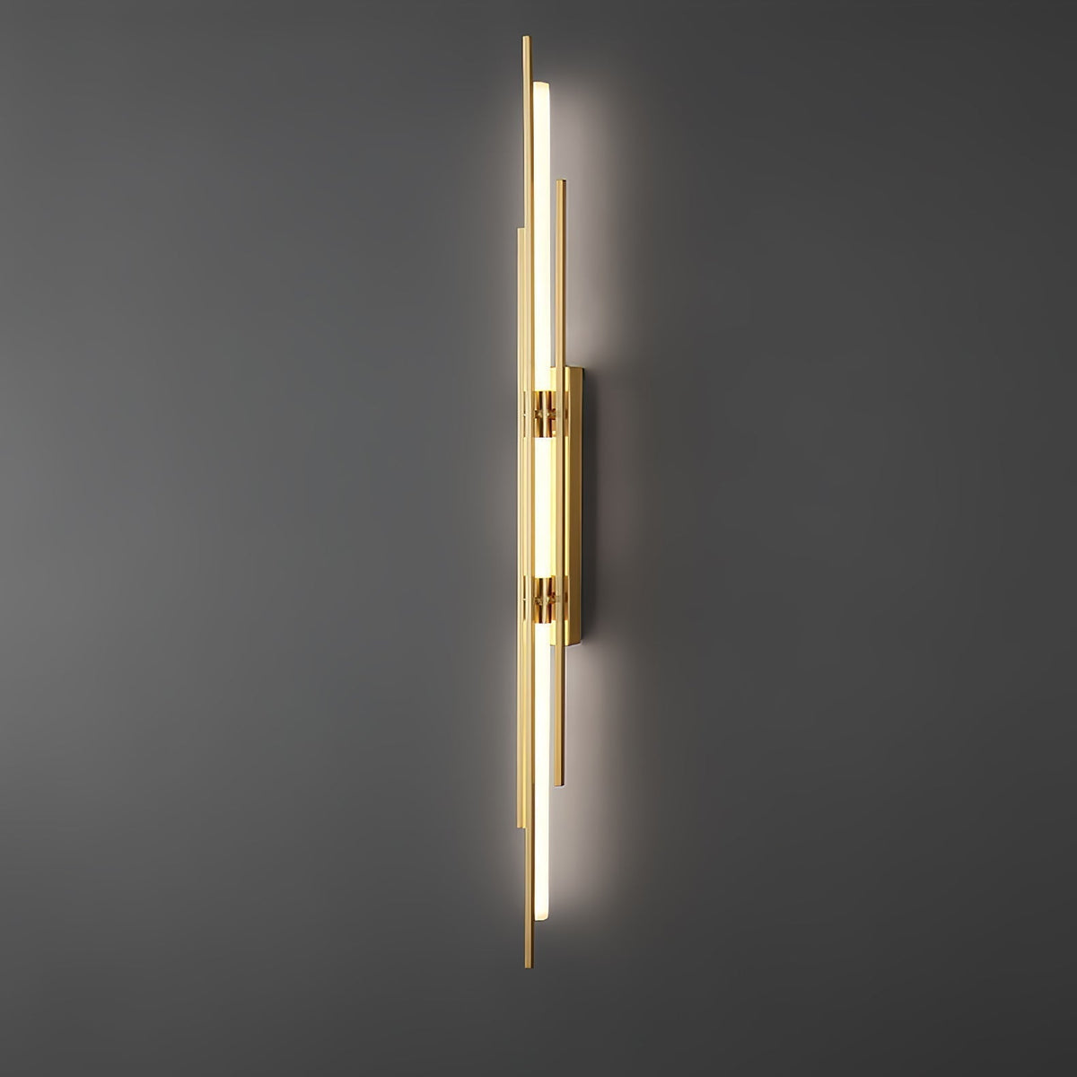 LuxeAura – Opulent Gold Wall Light for Elegant Spaces