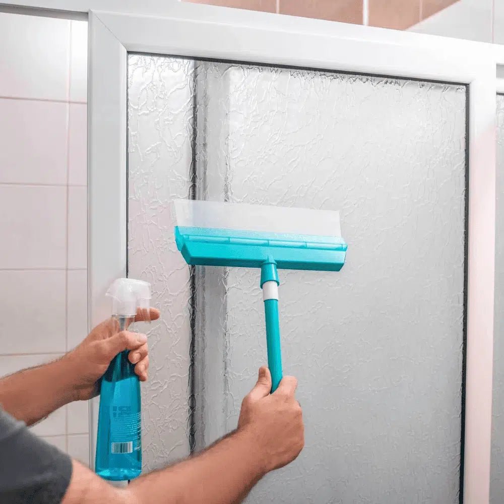 Pocket cleaner for crystal-clear displays