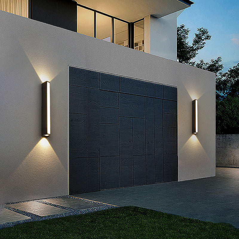 Elegant Aluminium Outdoor Wall Light | Waterproof