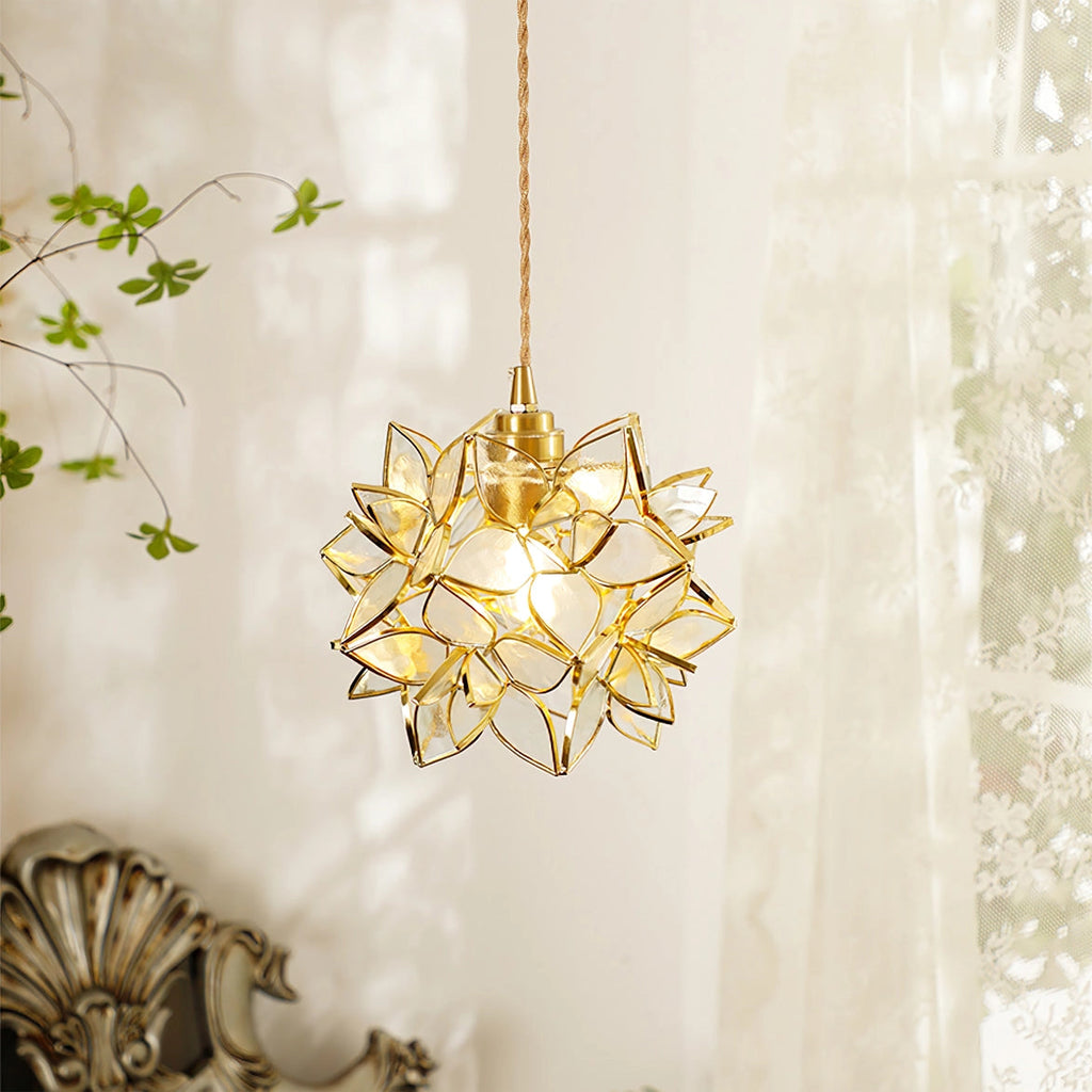 Pendant Lamp with Natural Accent
