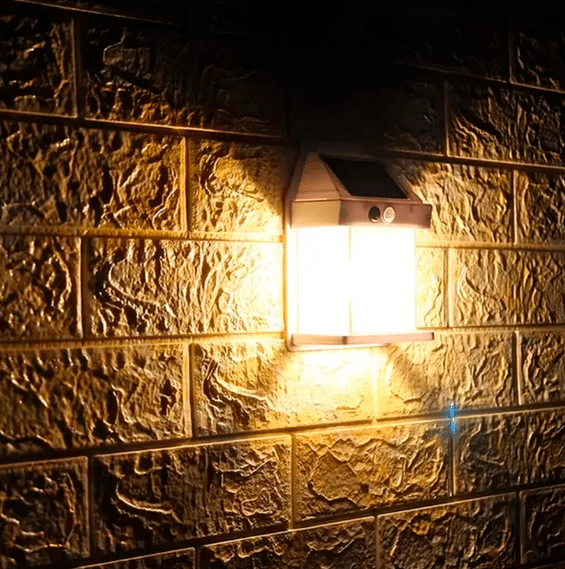 powered garden spotlight with motion detector - Waterproof, environmentally friendly & easy to install