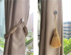 Magnetic clip for curtains - Keeps your curtains securely closed - Practical and stylish