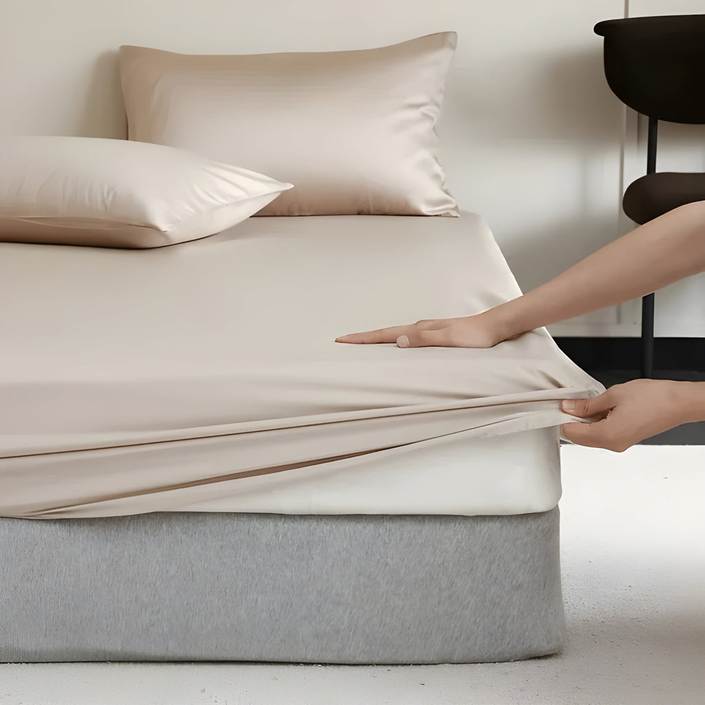 CelesteSilk | Non-slip fitted sheet 180x200 made of silk