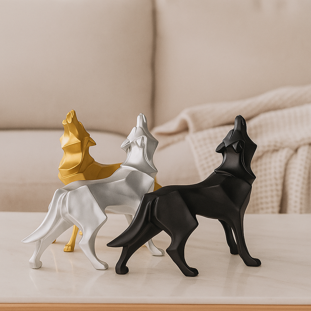 LupoForm – Geometric Wolf Statue with Sharp-edged Design for Modern Spaces
