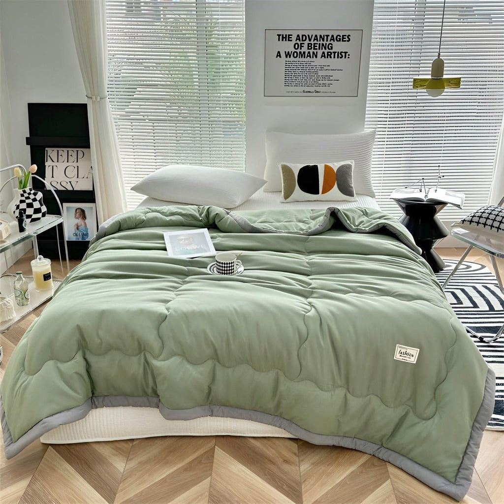 Lightweight Breathable Cool Duvet Made of High-Quality Fibers for Comfortable Summer