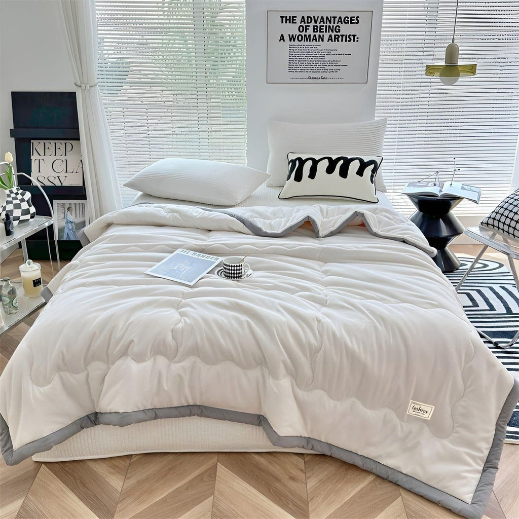 Lightweight Breathable Cool Duvet Made of High-Quality Fibers for Comfortable Summer