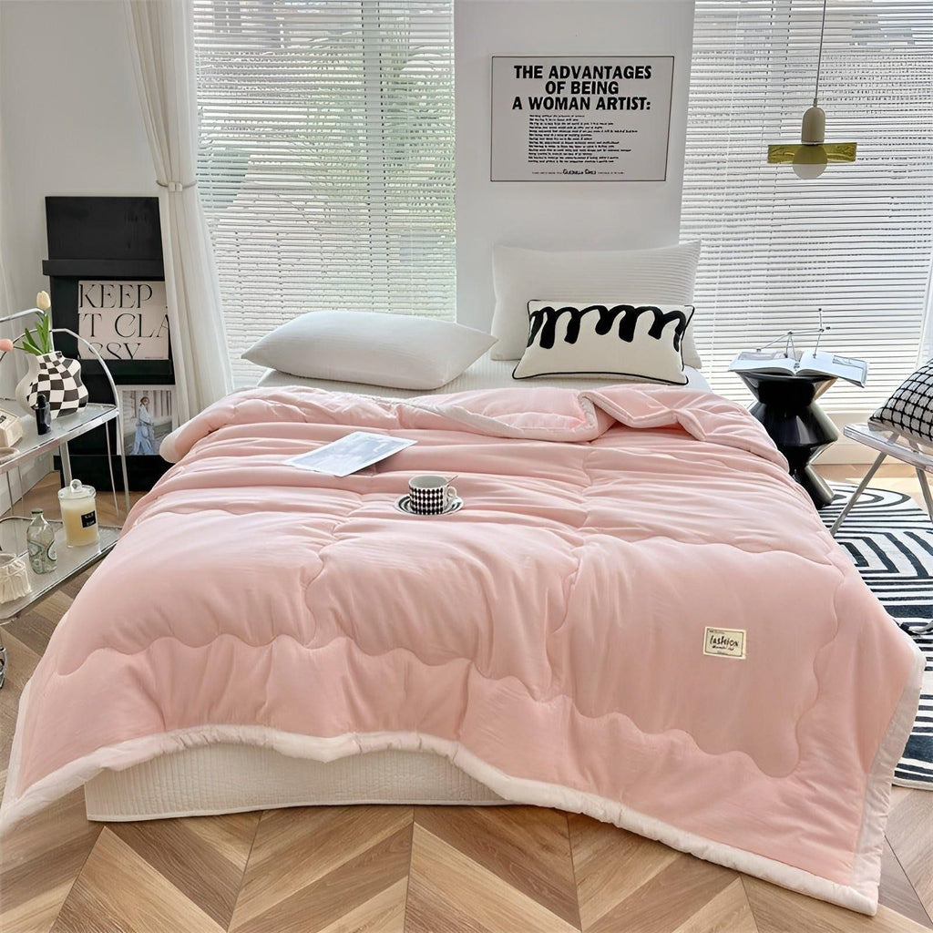 Lightweight Breathable Cool Duvet Made of High-Quality Fibers for Comfortable Summer