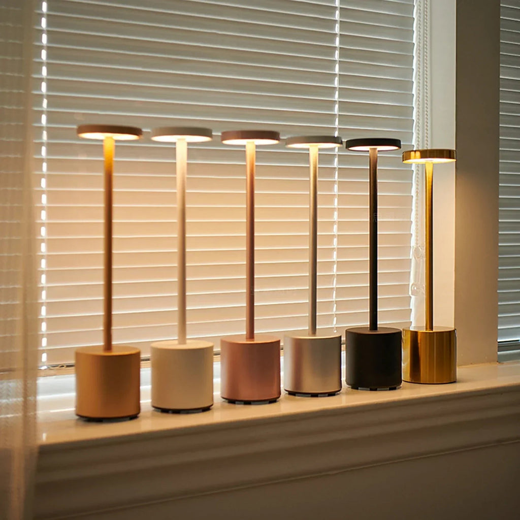Classic wireless lamp - Touch sensor LED desk lamp with 3 adjustable color temperatures