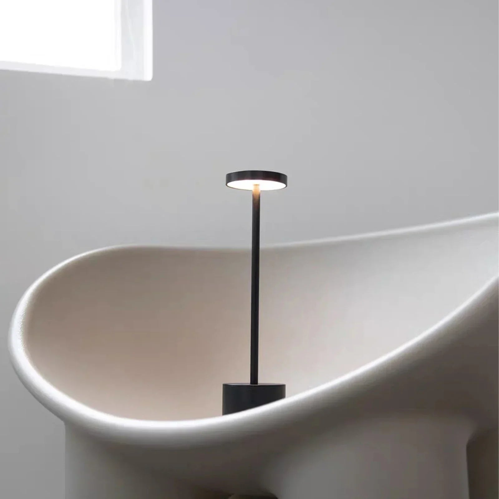 Classic wireless lamp - Touch sensor LED desk lamp with 3 adjustable color temperatures