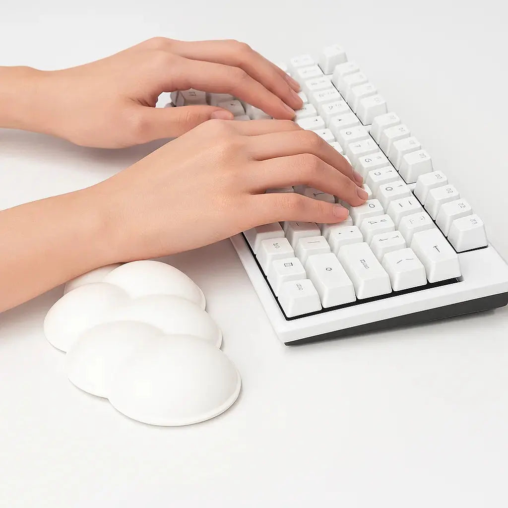 Cloud Keyboard Palm Rest – Ergonomic Memory Foam Pad with Non-Slip Base