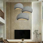 Sensual bordeaux combined with a touch of spice!