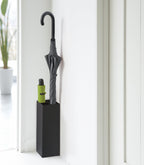 RainGuard Compact Umbrella Stand made of Steel | Modern Design | Space-Saving | Integrated Drip Tray