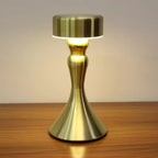 ChicLuxe – Wireless Table Lamp with Charging Function