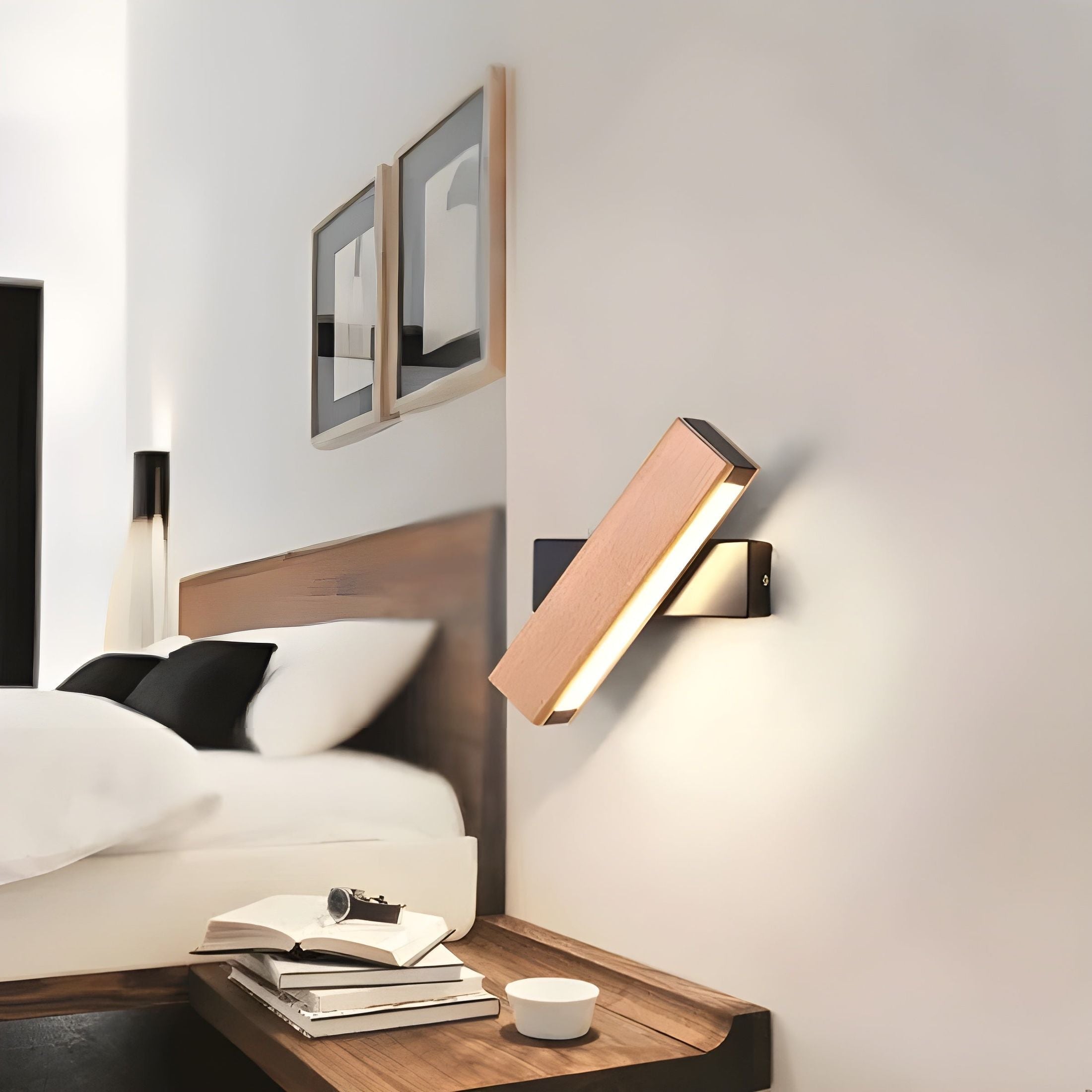 Modern Wall Lamp with Wooden Accent