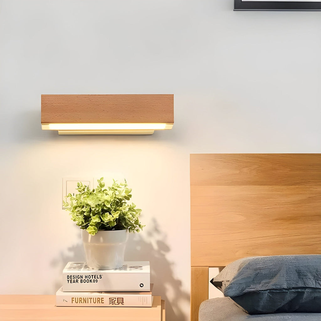 LumeOak - Elegant LED Wood Wall Light