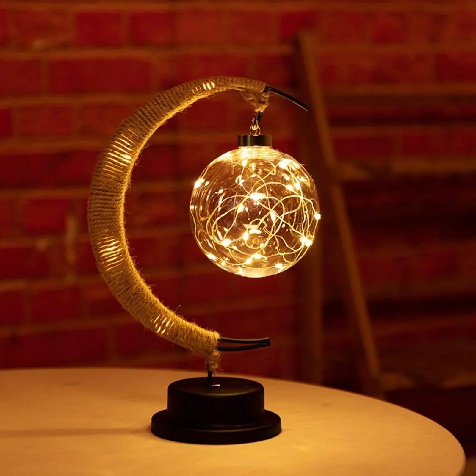 LunaGlow - Luxury Table Lamp - Moon Crescent - Wicker Design - Elegant Lighting