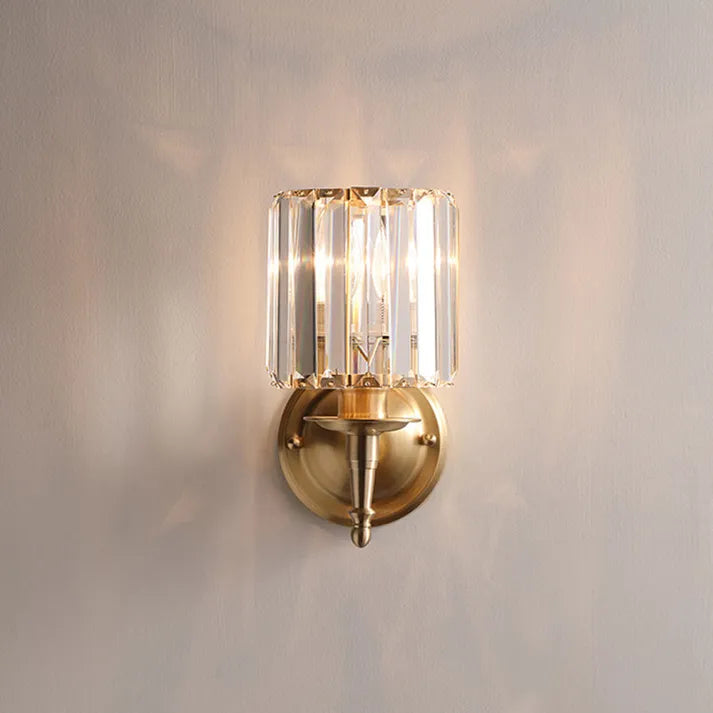 Luxurious shimmer of crystals for an elegant and sophisticated atmosphere