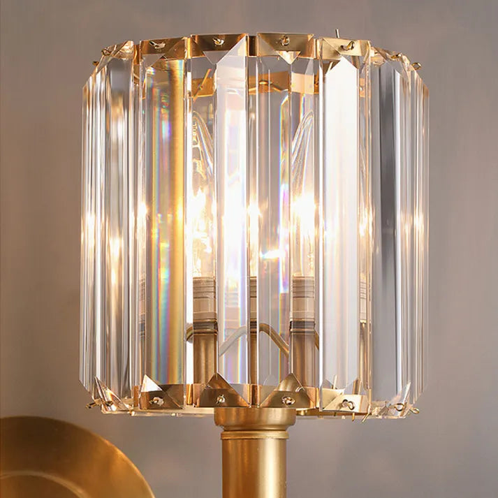 Luxurious shimmer of crystals for an elegant and sophisticated atmosphere