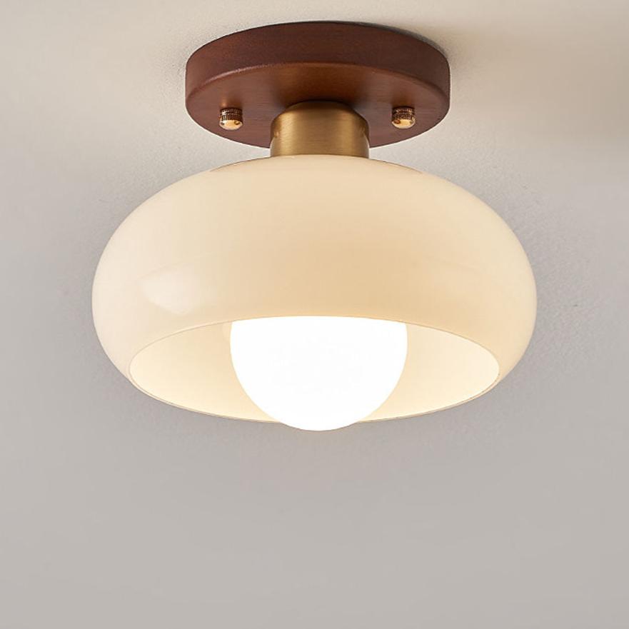 Harmony of natural materials and classic design