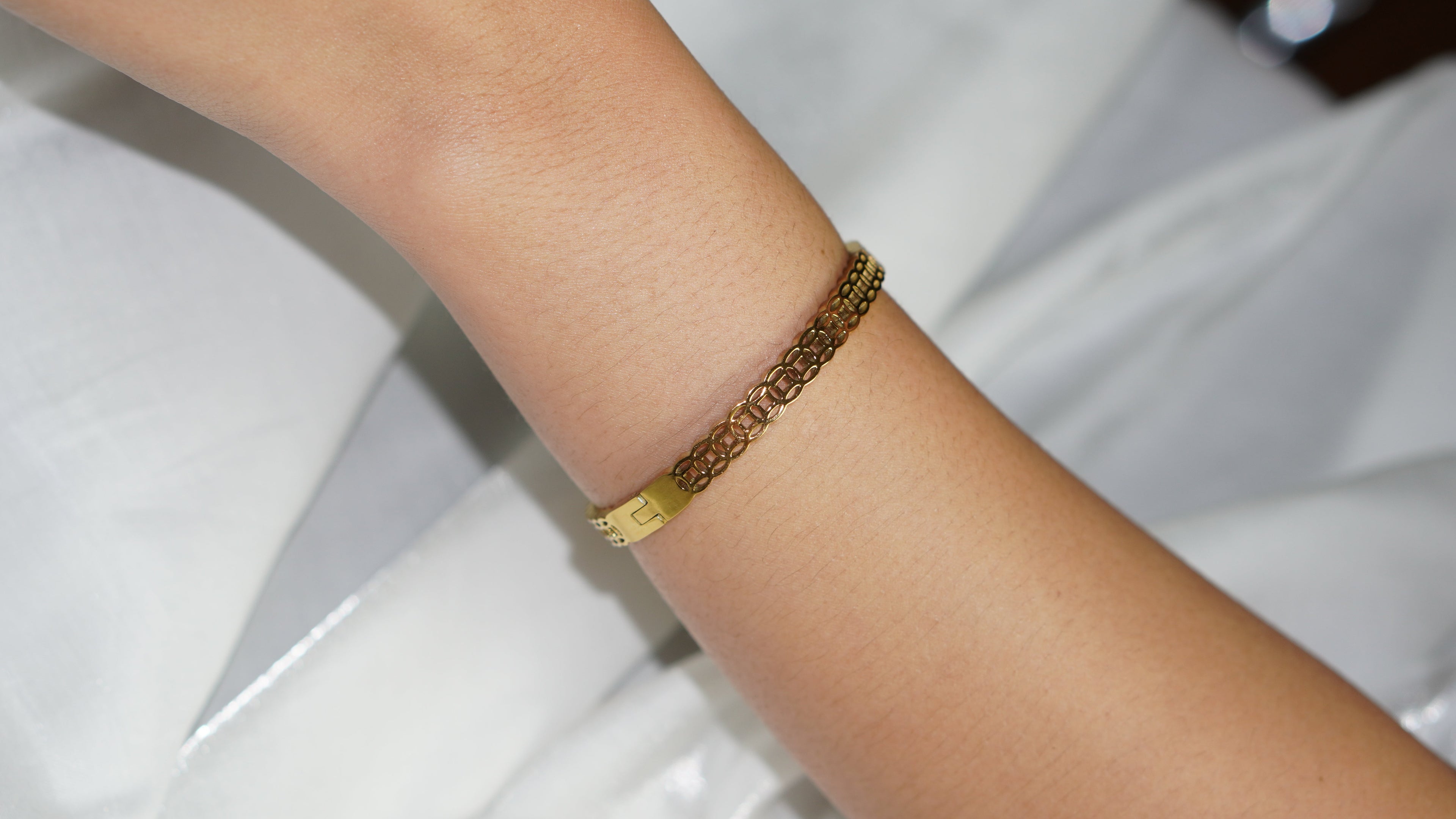 WealthMagnet Bracelet – Luxury Bracelet for Success