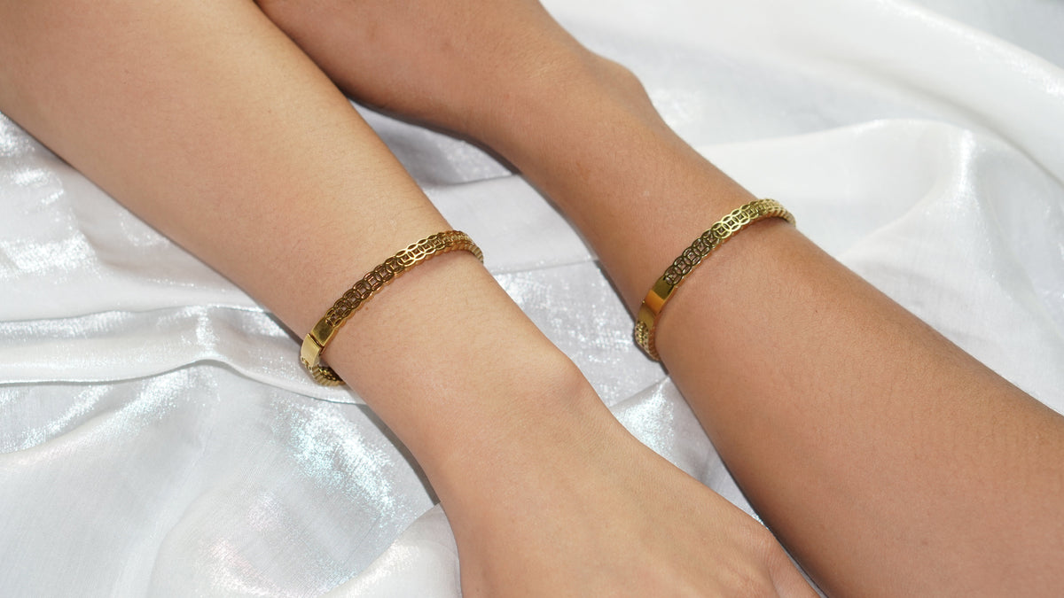 WealthMagnet Bracelet – Luxury Bracelet for Success