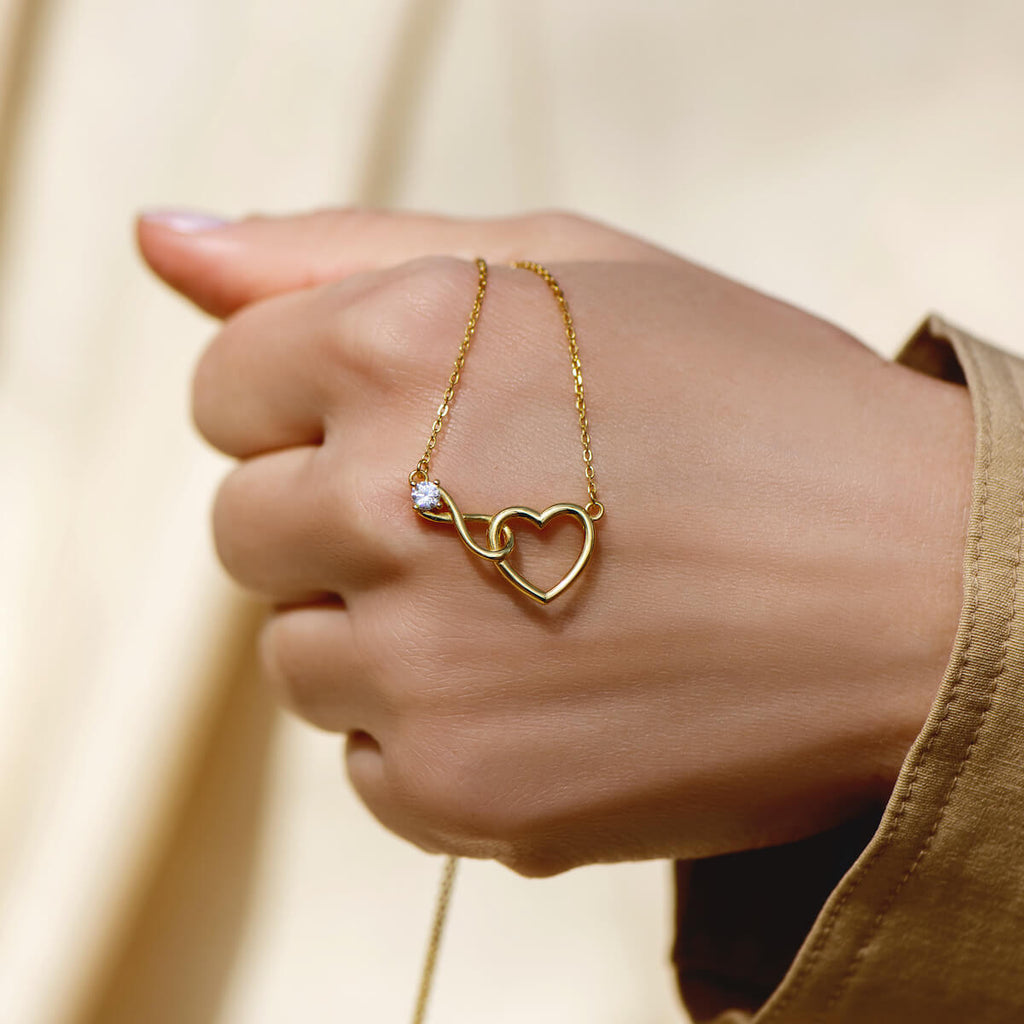 HeartBond Necklace – Timeless Jewelry of Connected Love