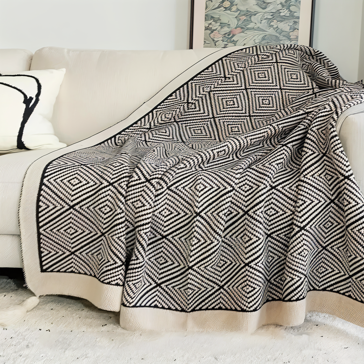 DecoDiamond Plaid Blanket – Cozy elegance with geometric charm