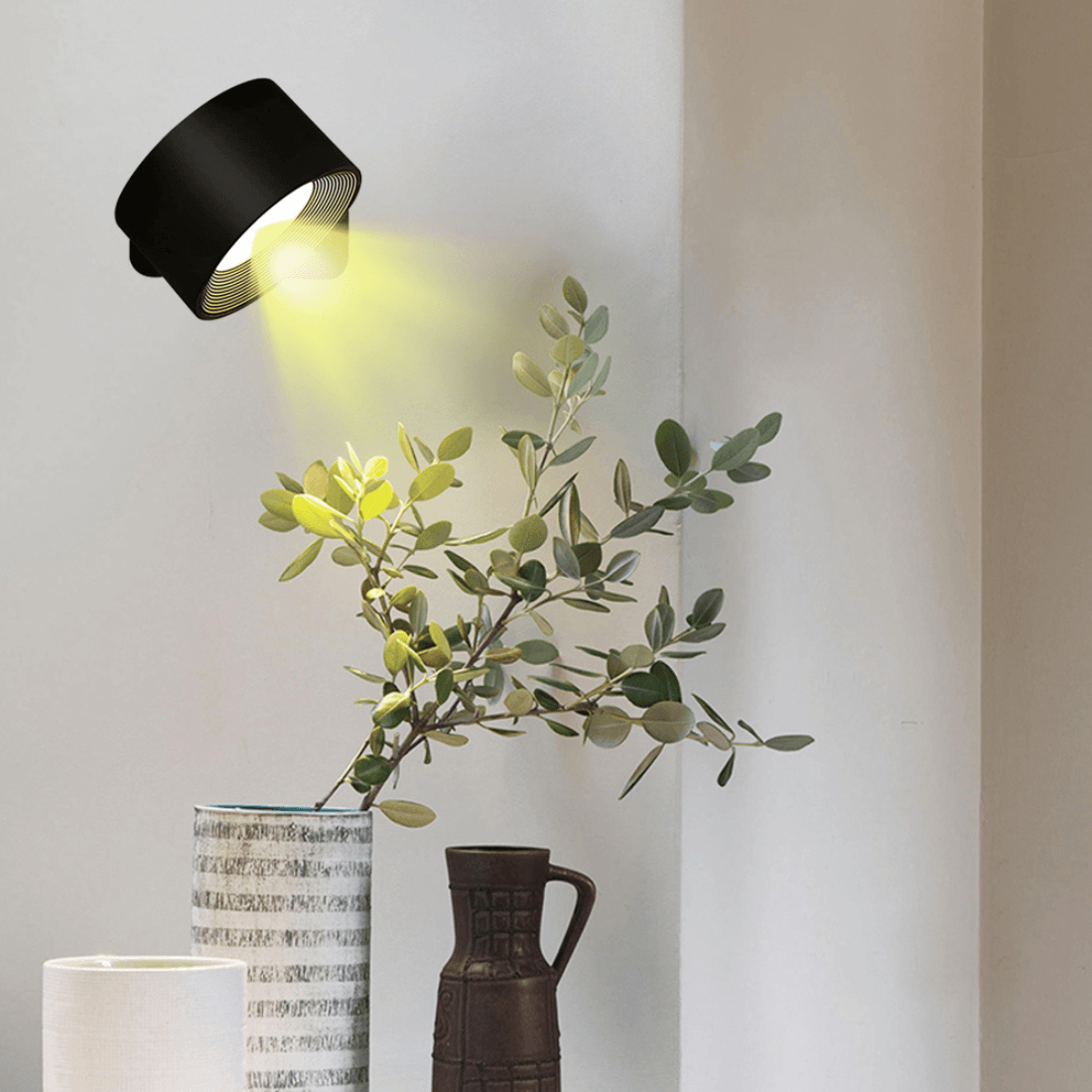 360° wireless rechargeable wall light | Versatile LED lighting solution