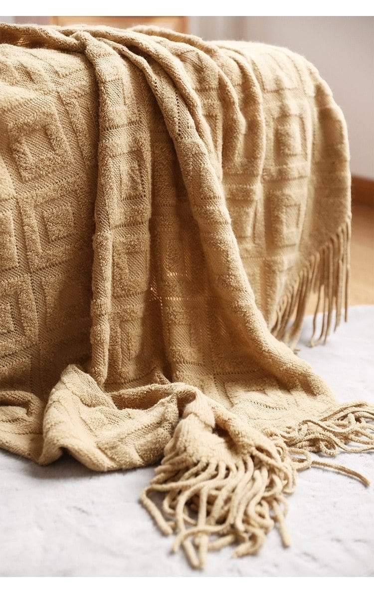 Diamond-shaped blanket