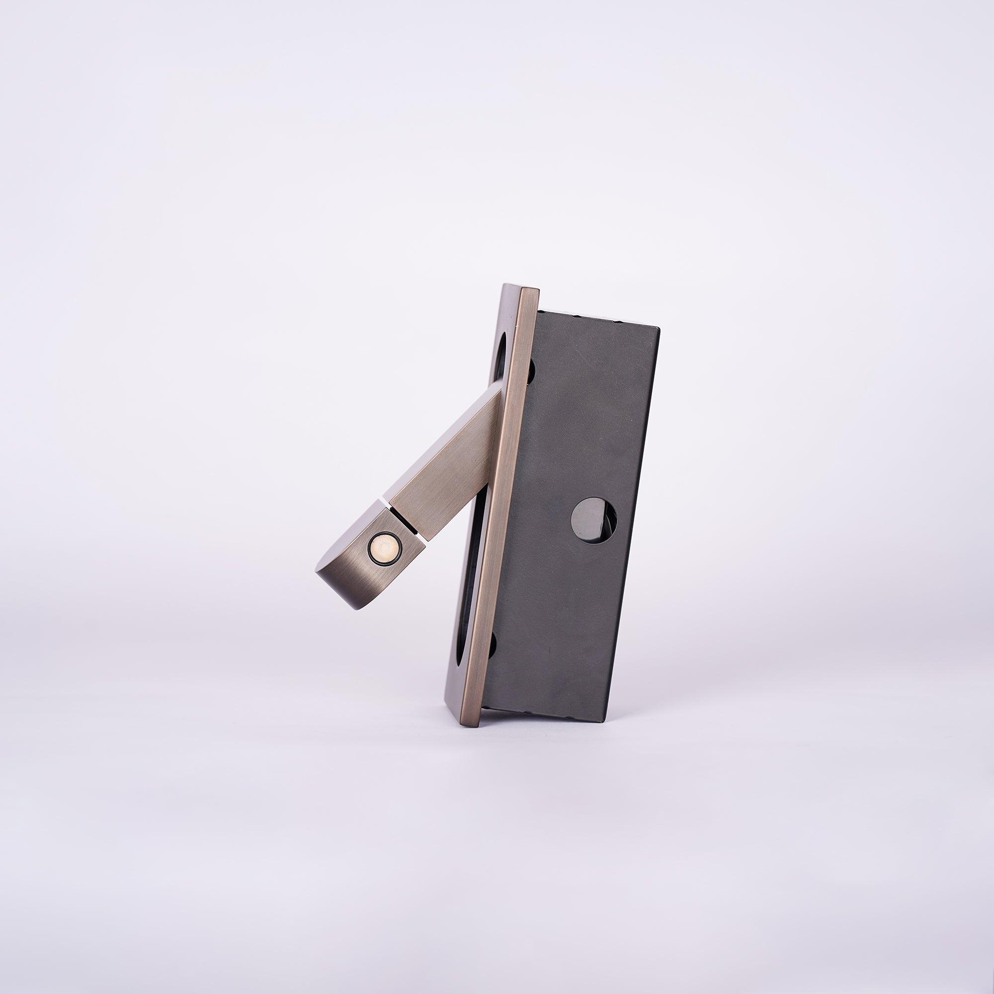 LED Bedside Lamp LUMEVIA | 3 Light Colors | Aluminum Alloy | Ø19 cm x H8 cm | With Push Button