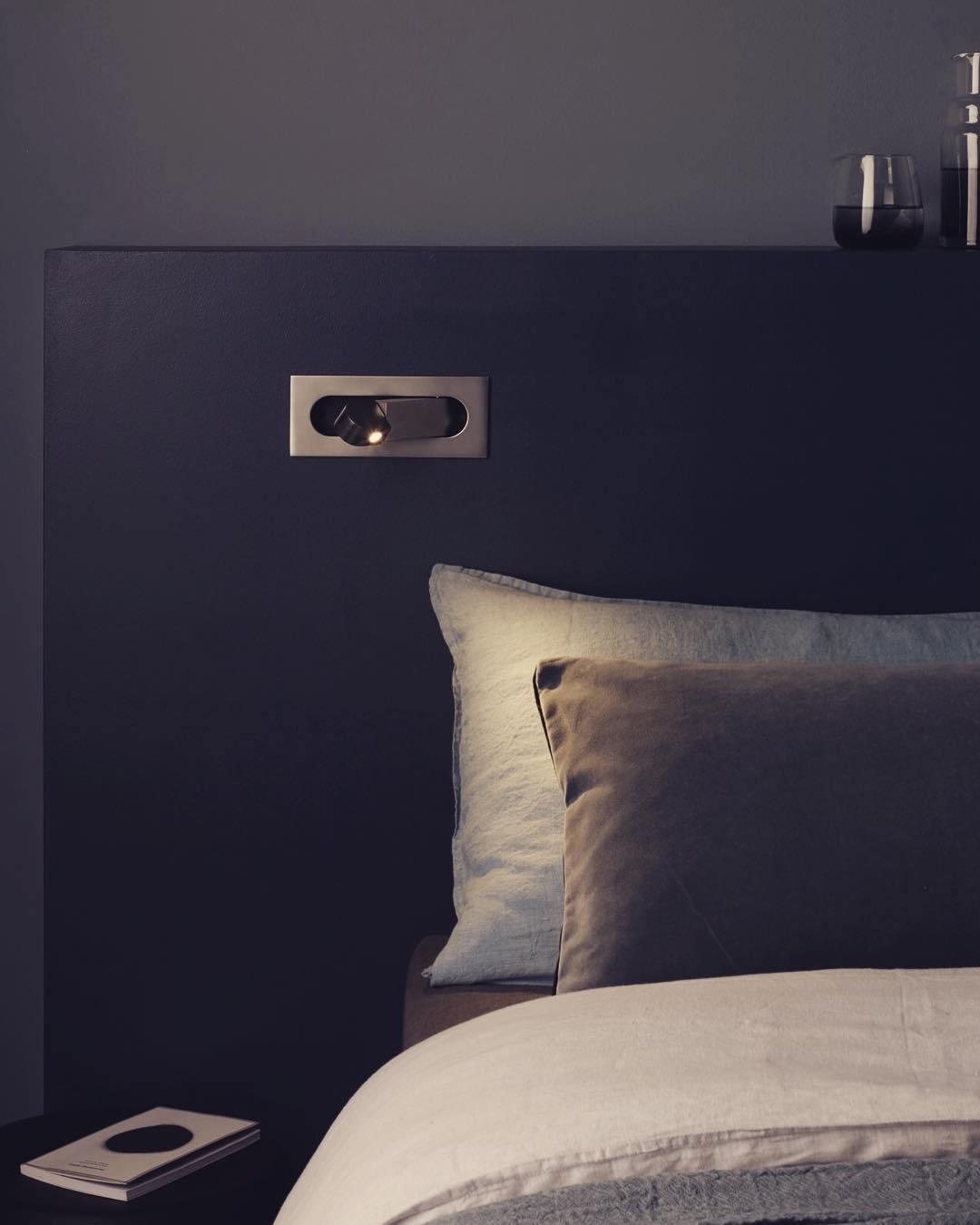 LED Bedside Lamp LUMEVIA | 3 Light Colors | Aluminum Alloy | Ø19 cm x H8 cm | With Push Button