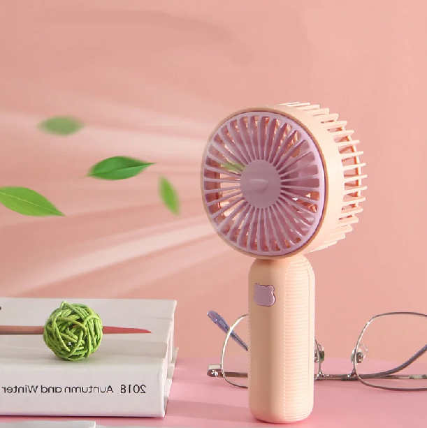 Mini USB fan for every occasion
