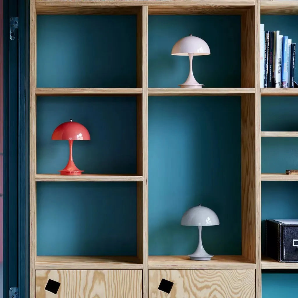 EclatéAura Table lamp | Elegant battery LED bedside lamp