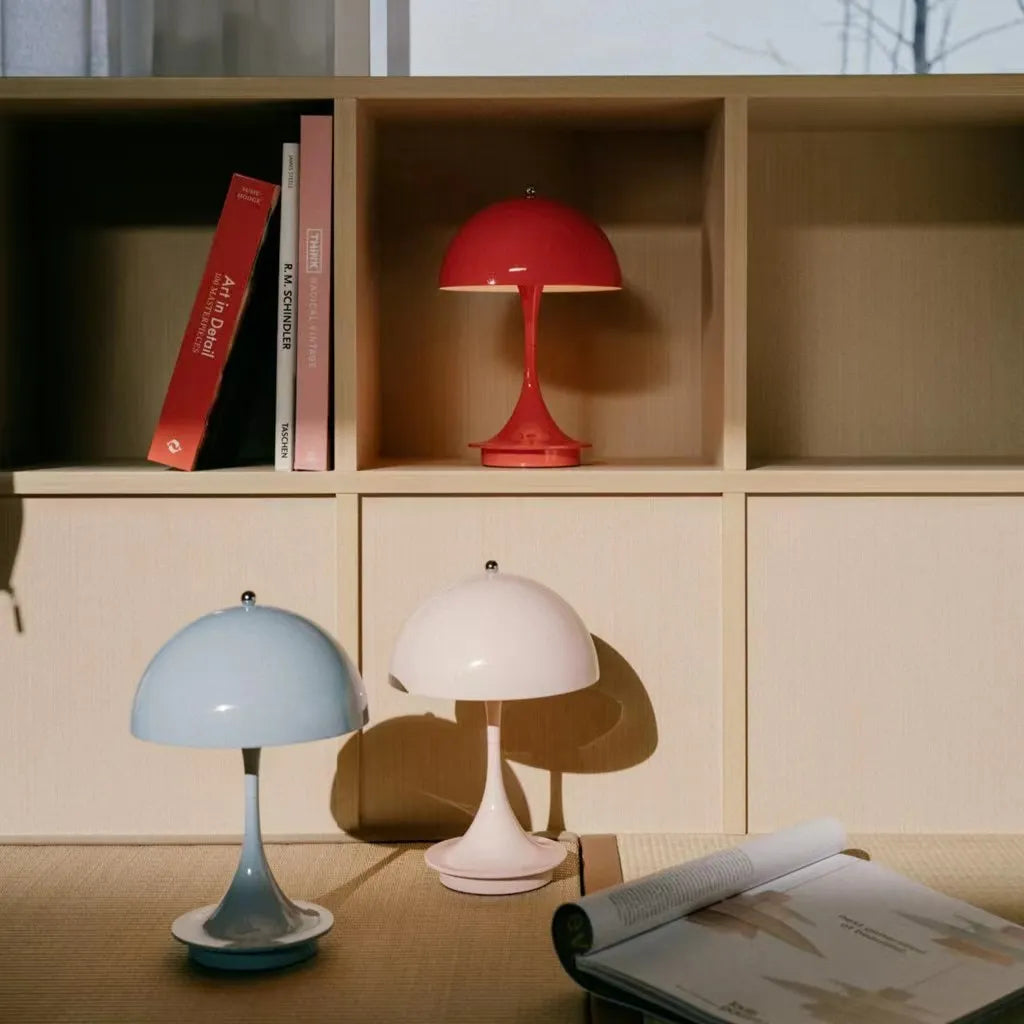 EclatéAura Table lamp | Elegant battery LED bedside lamp